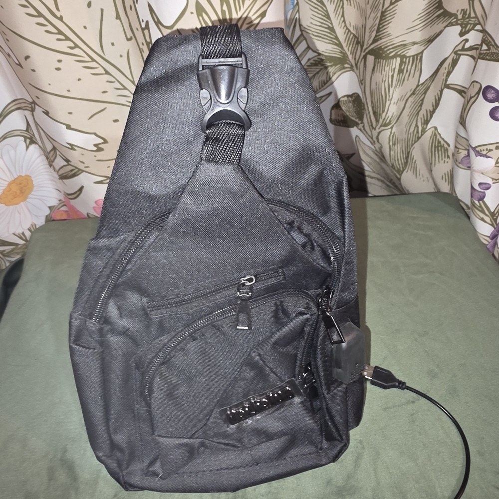 Mini Crossbody Bag - Picture 2 of 3